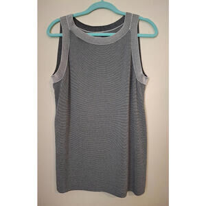 Chico's 2 Women's Large Textured Rayon/Nylon Sleeveless Tank Top Travel Layer